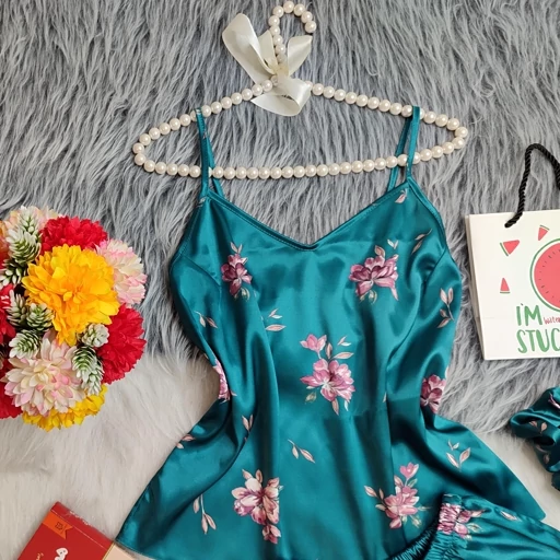 تصویر 3 از خرید ویژه ست لباس خواب زنانه دو تکه ساتن