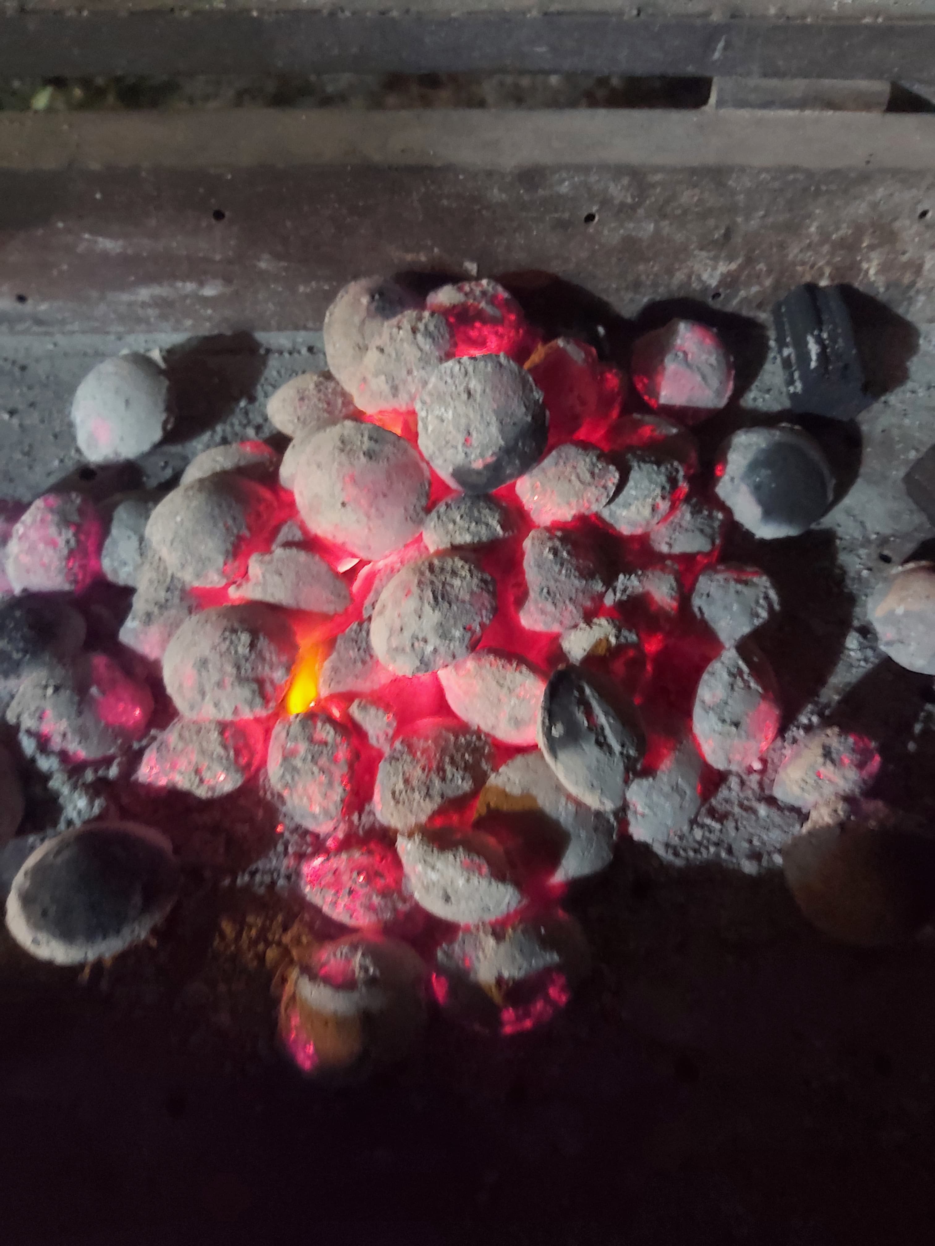 فروش زغال فشرده کبابی مدل فلافلی ویژه صادرات