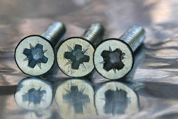 تصویر 3 از پیچ سر شش‌ گوش واشر دار روکش گالوانیزه گرم