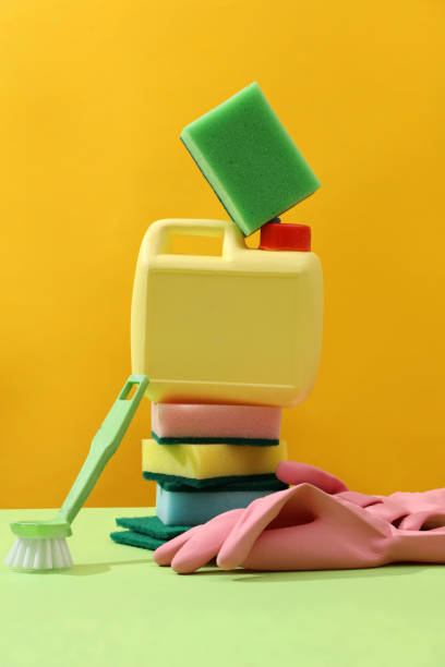 مایع ظرفشویی اکسی با رایحه مطبوع و تازه