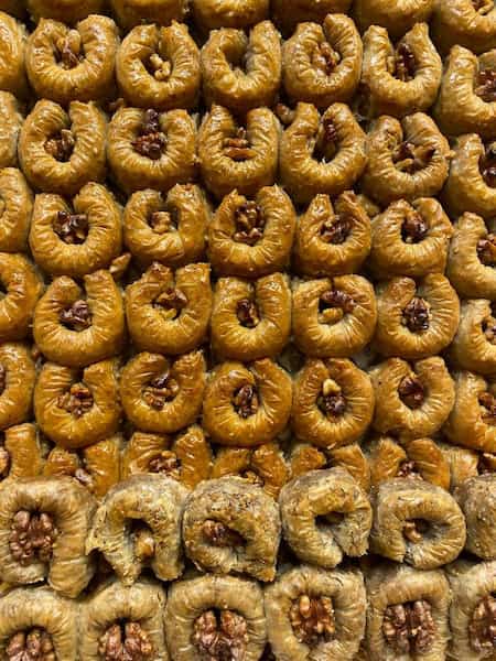 تصویر 3 از باقلوا گردویی تازه با طعم بی‌ نظیر