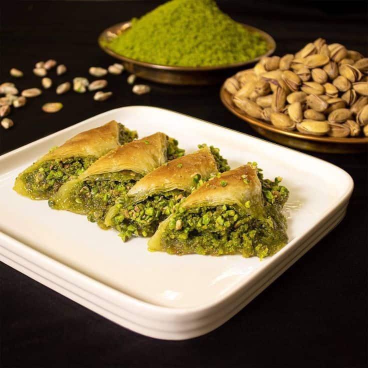 تصویر 1 از باقلوا پسته‌ ای صادراتی با کیفیت بالا و طعم عالی