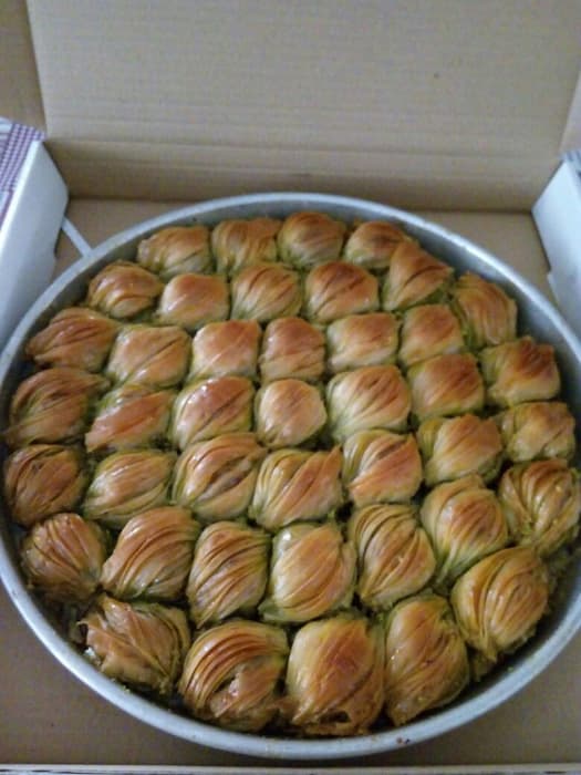 تصویر 4 از باقلوا پسته‌ ای صادراتی با کیفیت بالا و طعم عالی