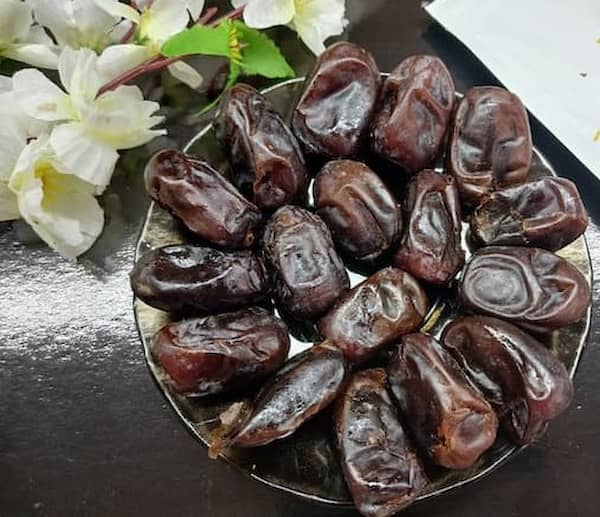 خرما مضافتی بم درجه یک با ضمانت کیفیت