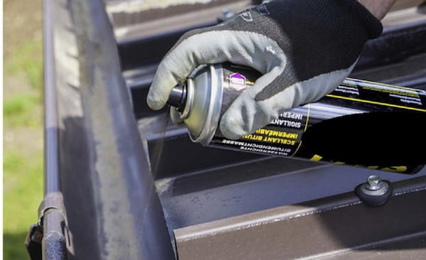 تصویر 1 از اسپری قیر مایع رنگی + مصارف متفاوت