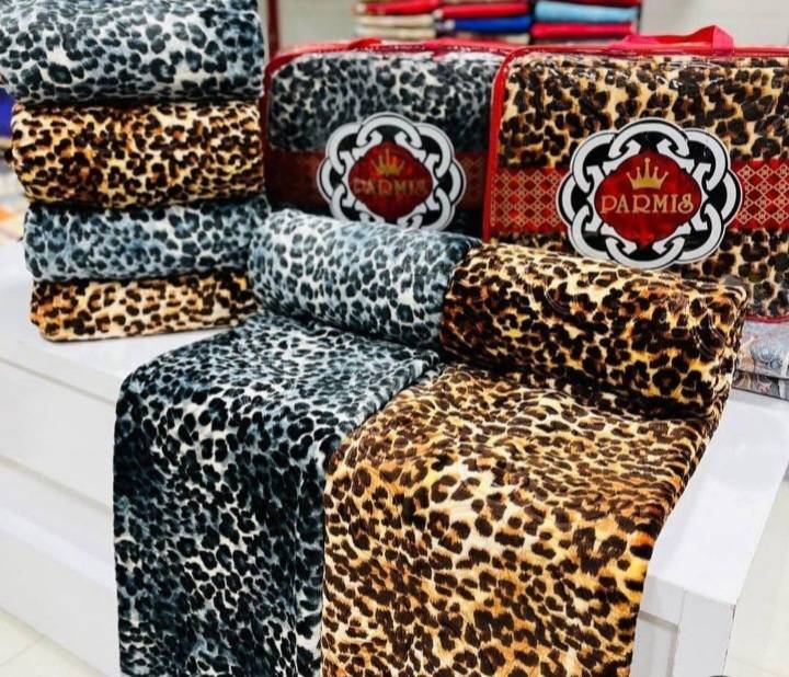 خرید پتو شادیلون دو نفره با قیمت ارزان