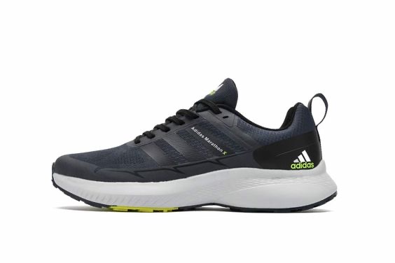 کفش ورزشی مخصوص دویدن با تهویه عالی و زیره مقاوم