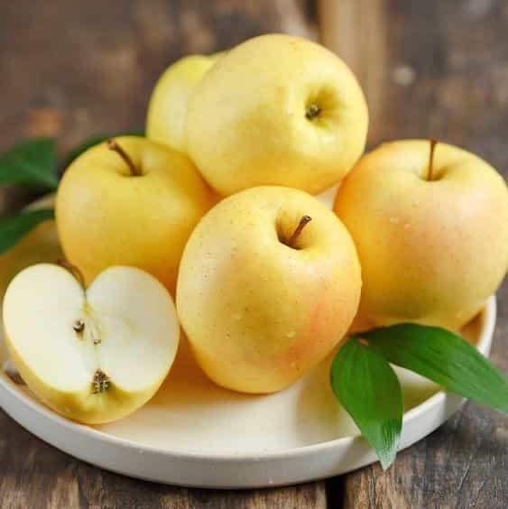 سیب زرد با بافت نرم و طعم ملایم + کیفیت تضمینی