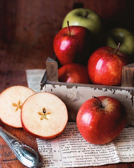 تصویر 2 از سیب باغی تازه با اندازه درشت و ماندگاری بالا