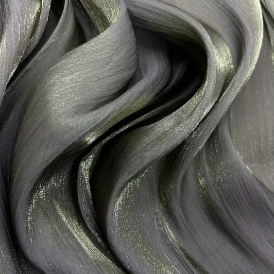 تصویر 3 از پارچه حریر سبک و خنک مناسب دوخت لباس تابستانی و مجلسی