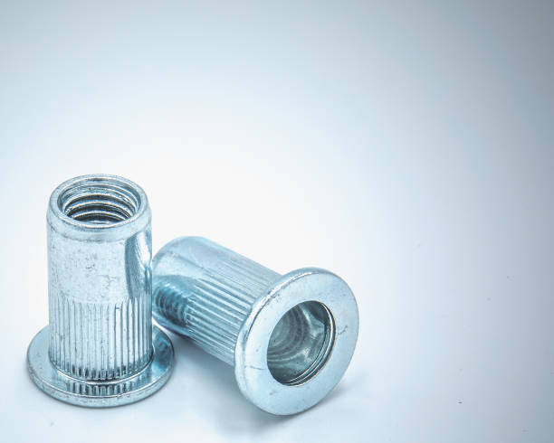 تصویر 3 از مهره شش گوش لبه‌ دار برجسته ضد چرخش