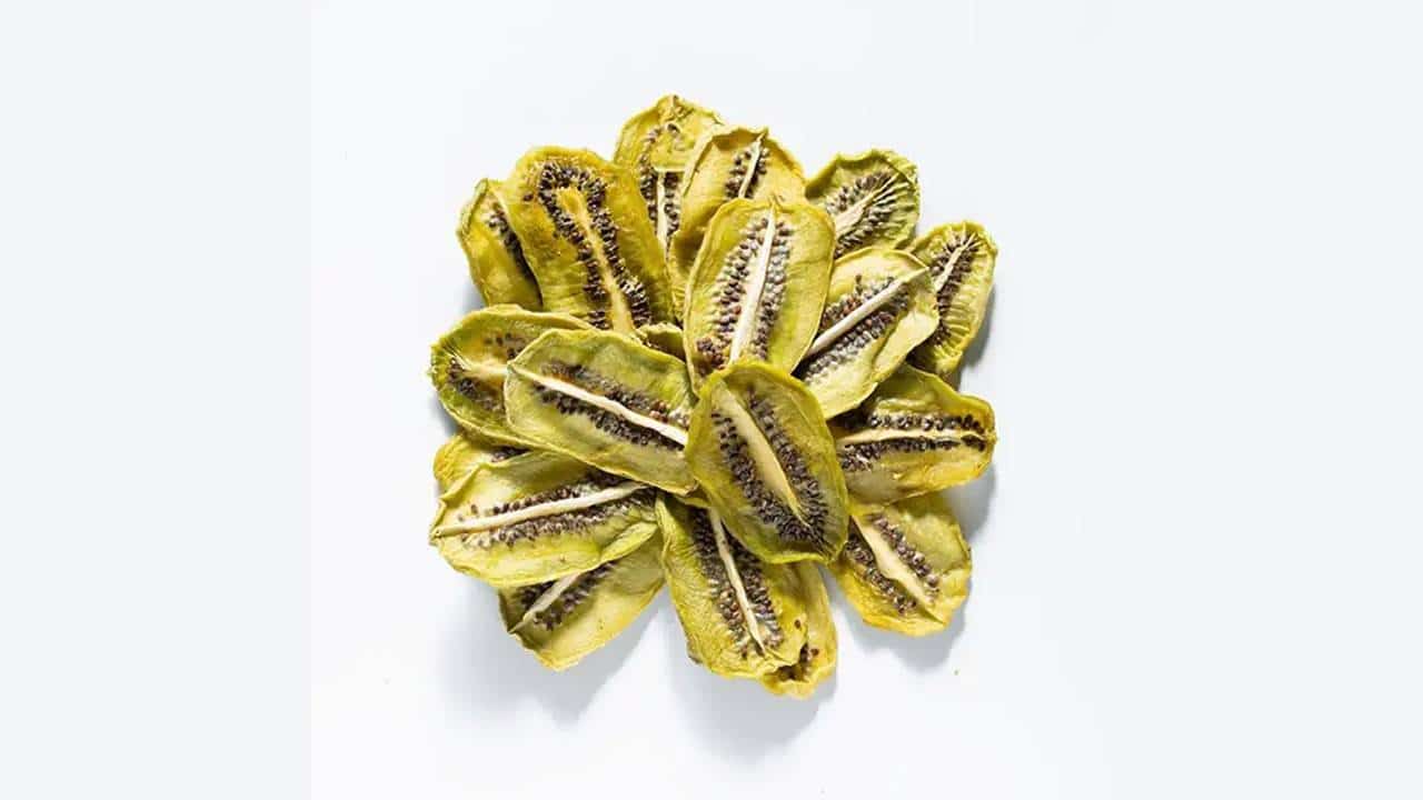 تصویر 2 از کیوی خشک لذیذ و طبیعی با خواص فراوان