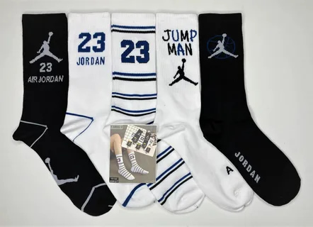 تصویر 1 از جوراب ورزشی شماره دار تیمی