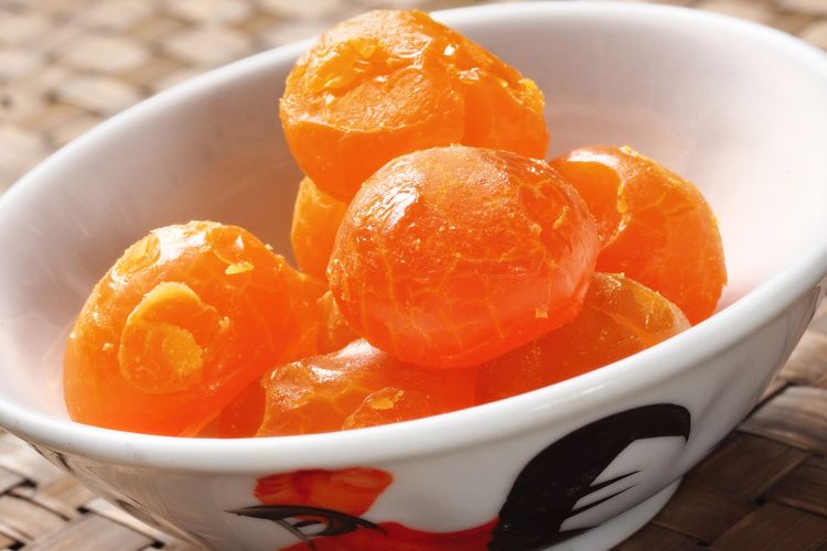 آلو بخارا درجه یک با کیفیت ثابت و طعم مطلوب