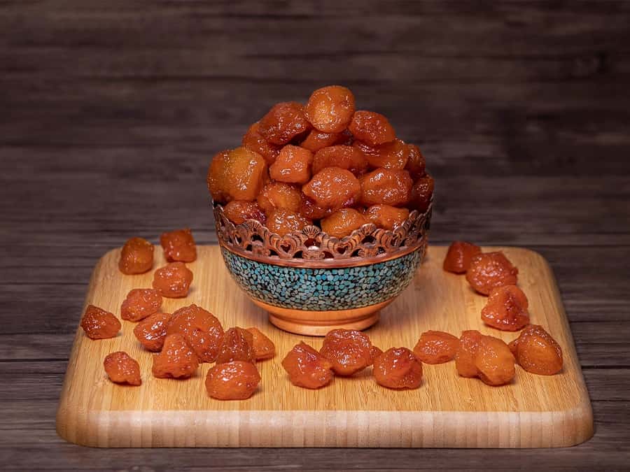 آلو بخارا گوشتی با پر بودن میوه و کیفیت بالای محصول