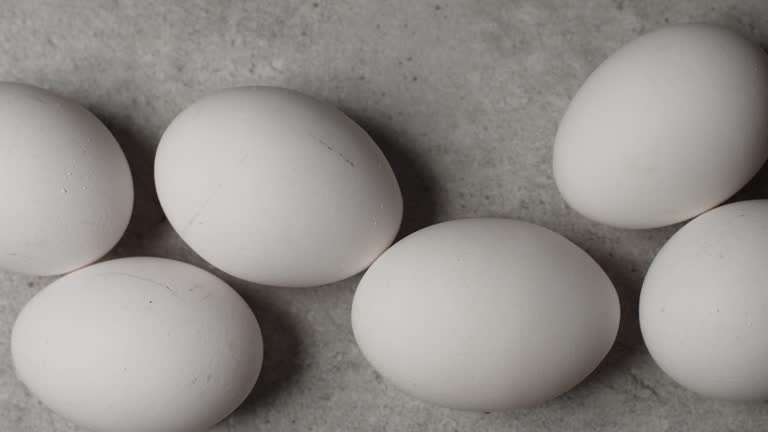 تصویر 3 از تخم مرغ درجه یک با زرده طلایی و کیفیت ممتاز