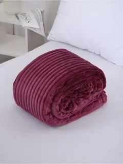 تصویر 5 از پتو مسافرتی زرشکی با کیفیت بالا