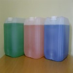 تصویر 3 از مایع ظرفشویی ۲۰ لیتری شفاف کننده