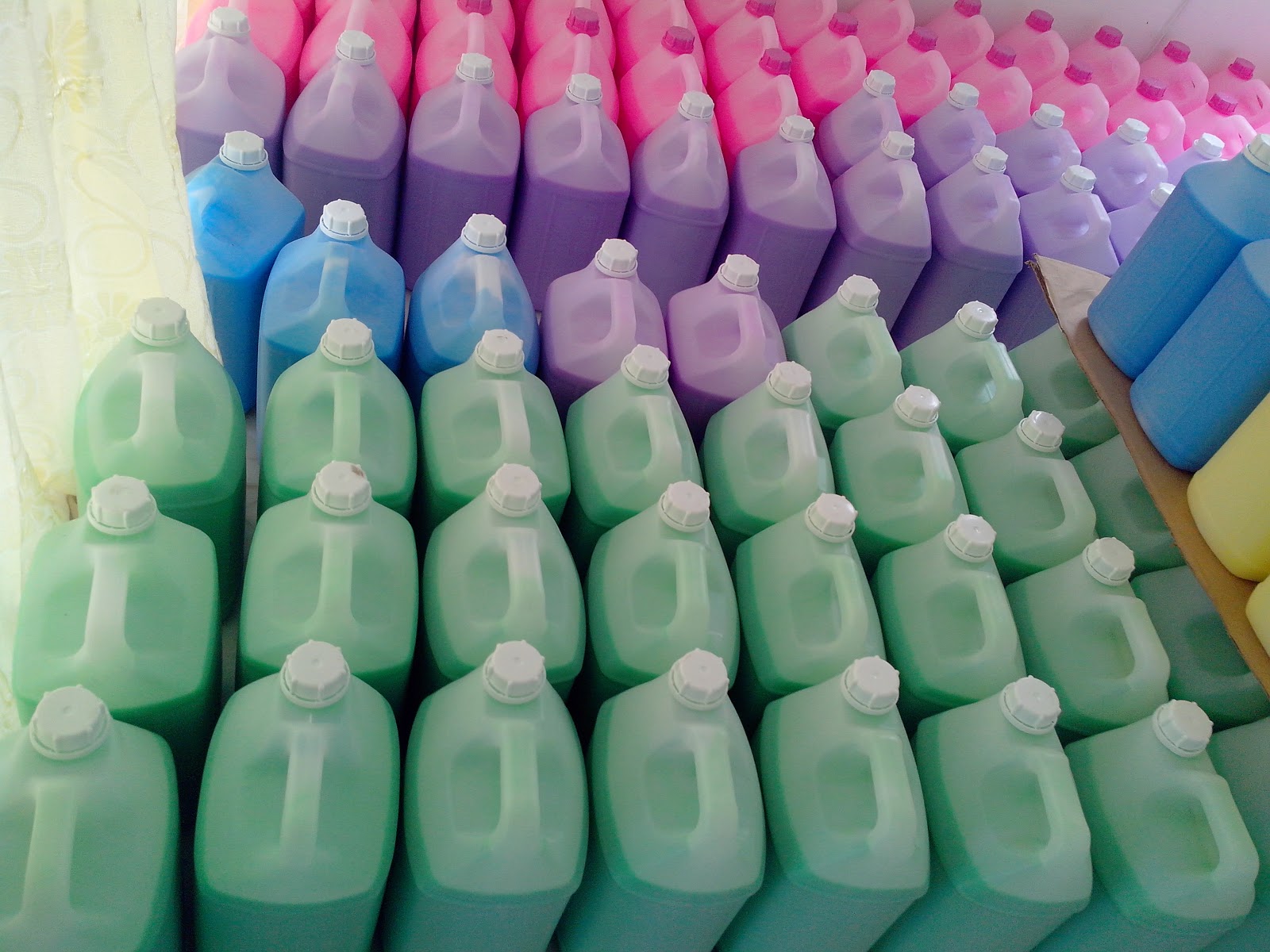 مایع ظرفشویی ۱۰ لیتری اقتصادی و ویژه