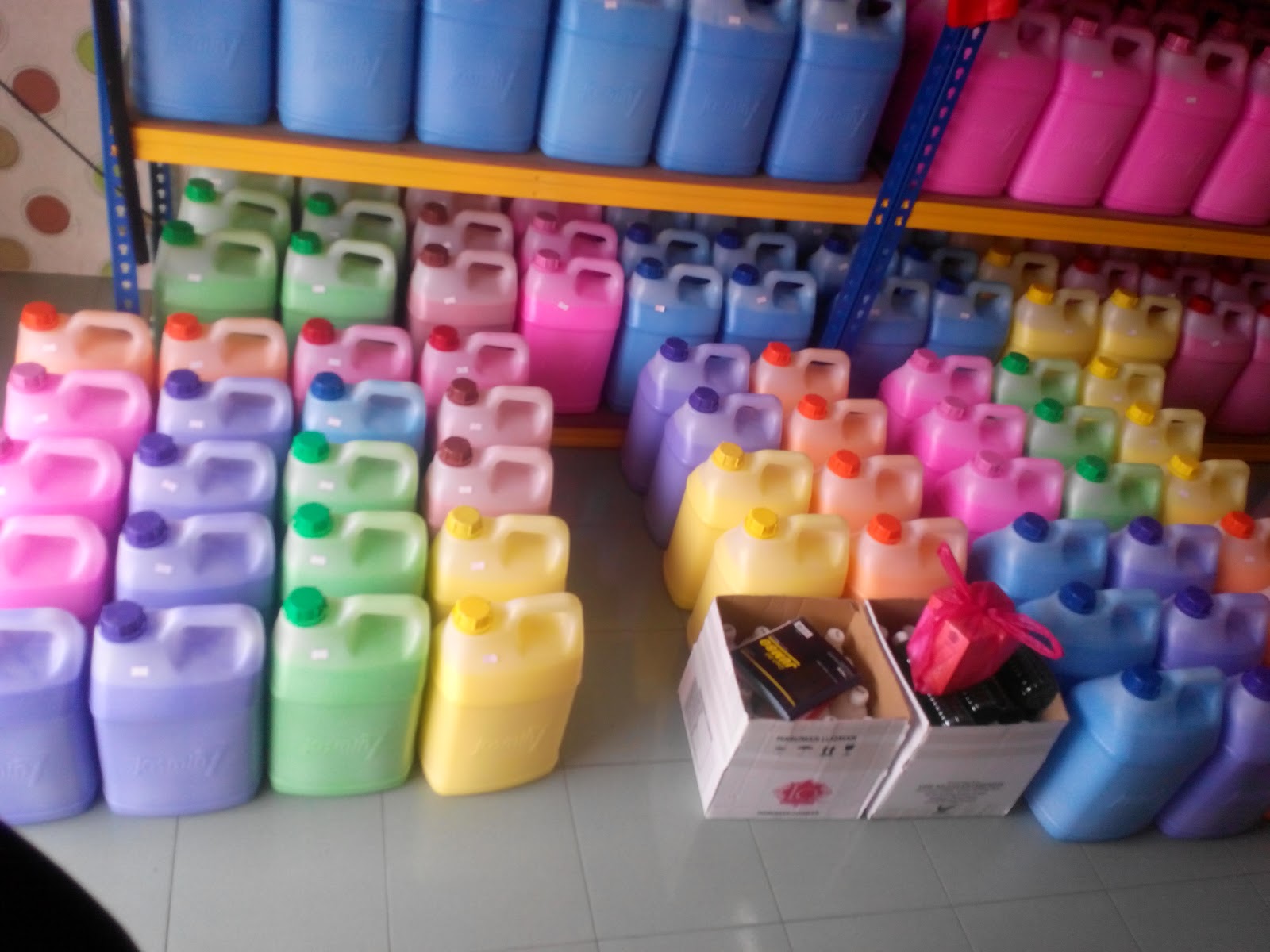 تصویر 2 از مایع ظرفشویی 4 لیتری چربی بر قوی