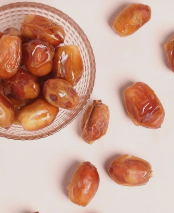 تصویر 4 از خرما خاصویی تازه و درشت مناسب پذیرایی و مصرف روزانه