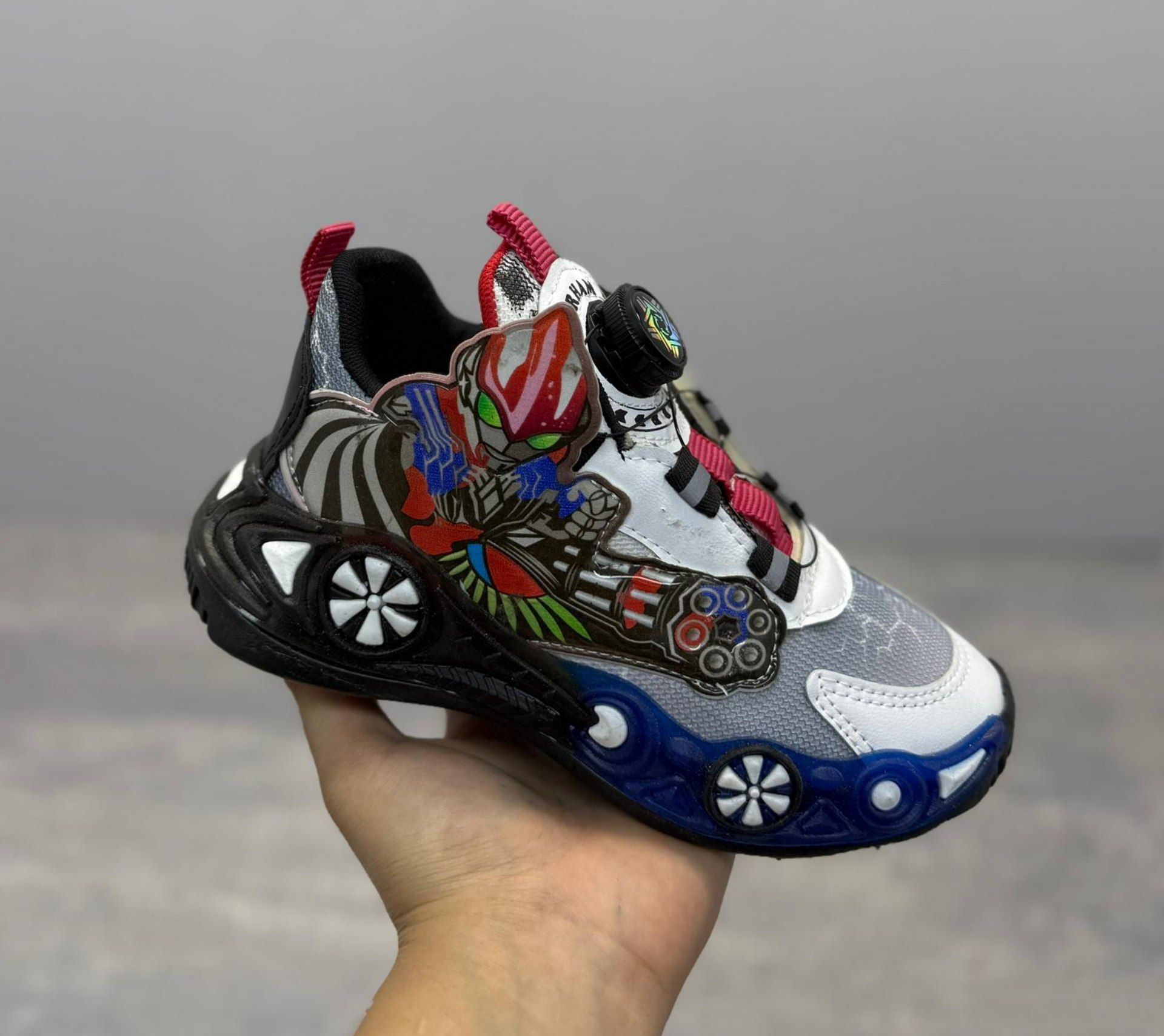 تصویر 2 از کفش ساکونی مردانه زیبا با شرایط فوق العاده