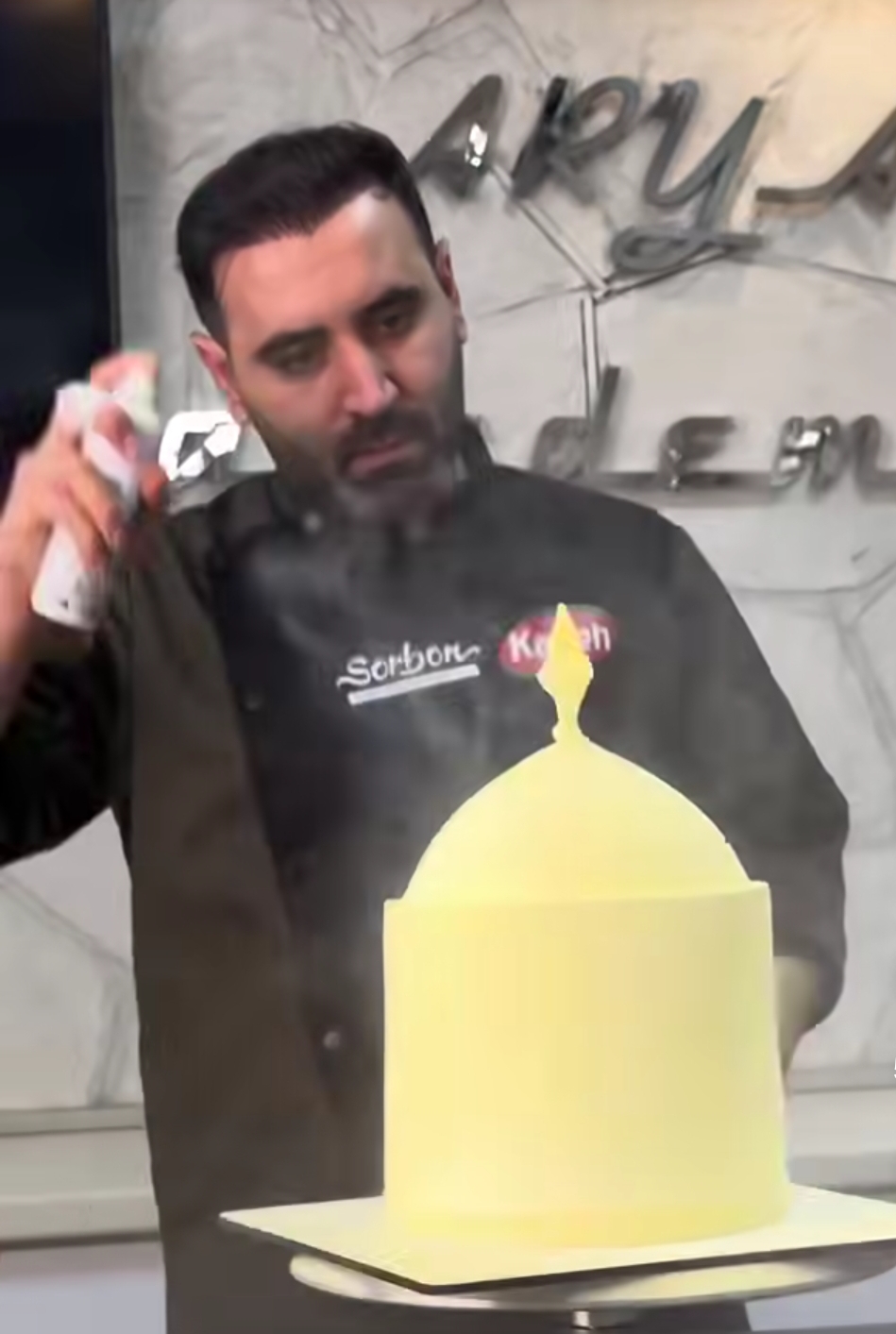 قیمت اسپری زعفران ZarPash مخصوص شیرینی‌پزی