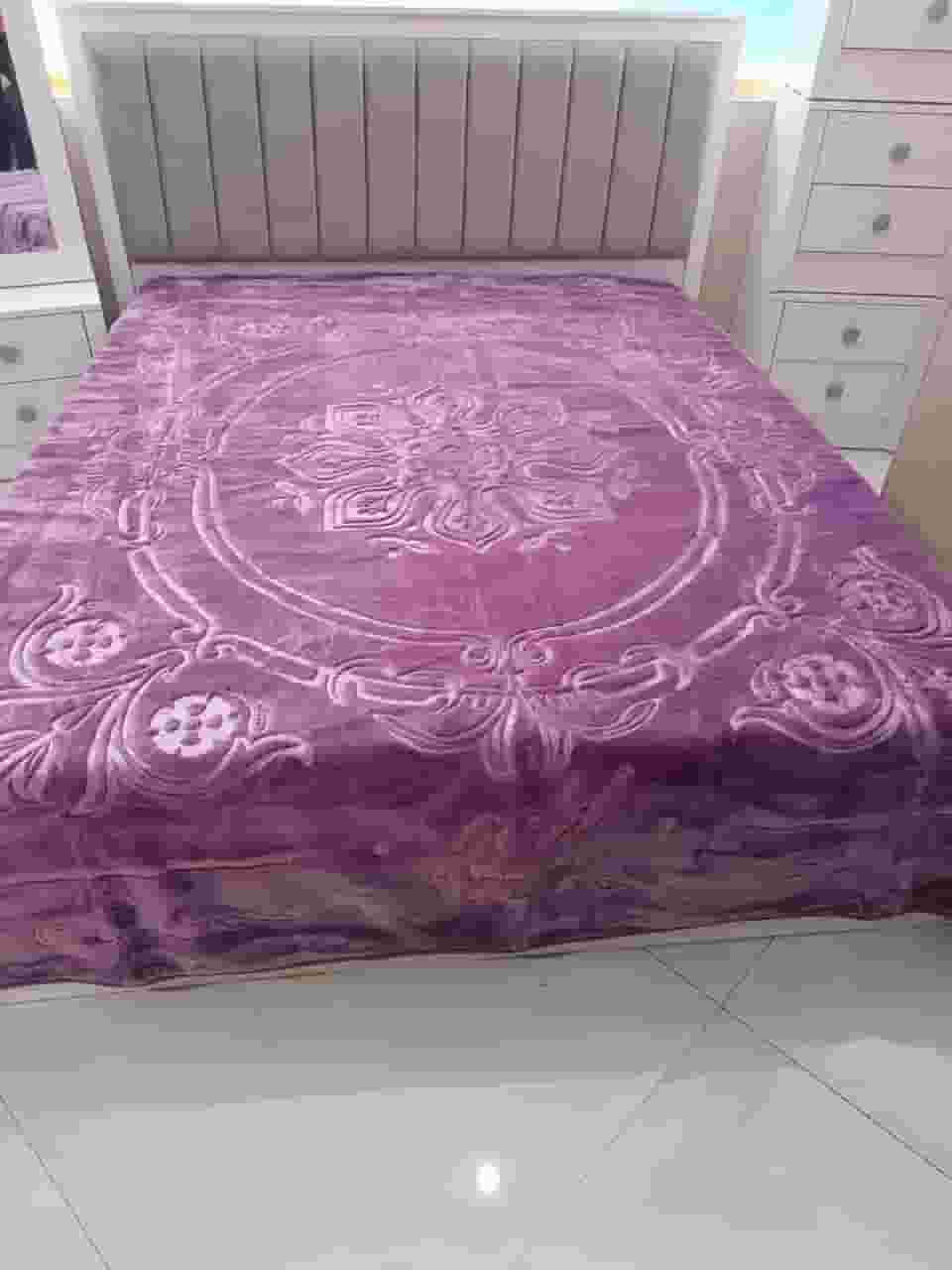 نمایندگی فروش عمده پتو نرمین طلایی