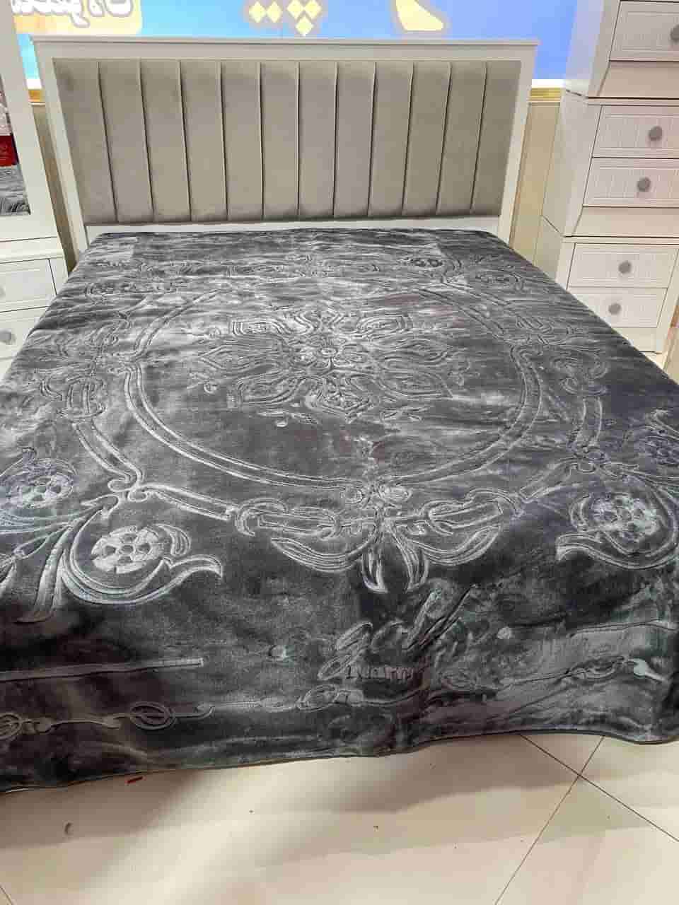 تصویر 2 از نمایندگی فروش عمده پتو نرمین طلایی