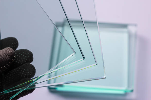 تصویر 2 از شیشه شفاف فوق العاده با عبور نور خالص