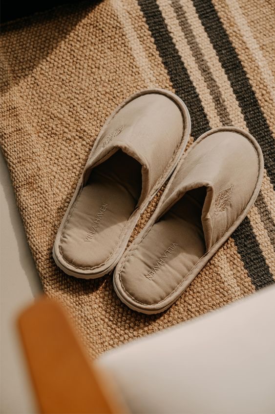 تصویر 5 از دمپایی ابری سبک با زیره طرح برجسته ضد سر خوردن