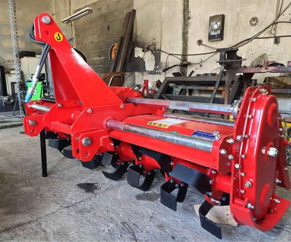 تصویر 1 از روتيواتور يک طرفه ثابت 24 پره با عملکرد مطمئن در آماده سازي خاک