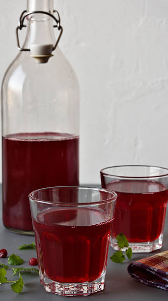 تصویر 1 از آب زرشک اصل بیرجند طعم و رنگی منحصر به فرد