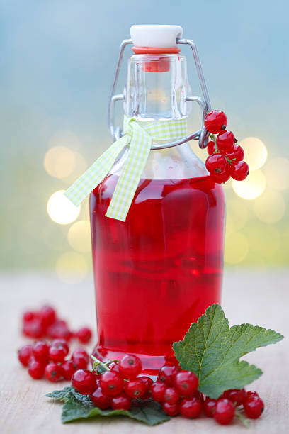 تصویر 2 از آب زرشک اصل بیرجند طعم و رنگی منحصر به فرد