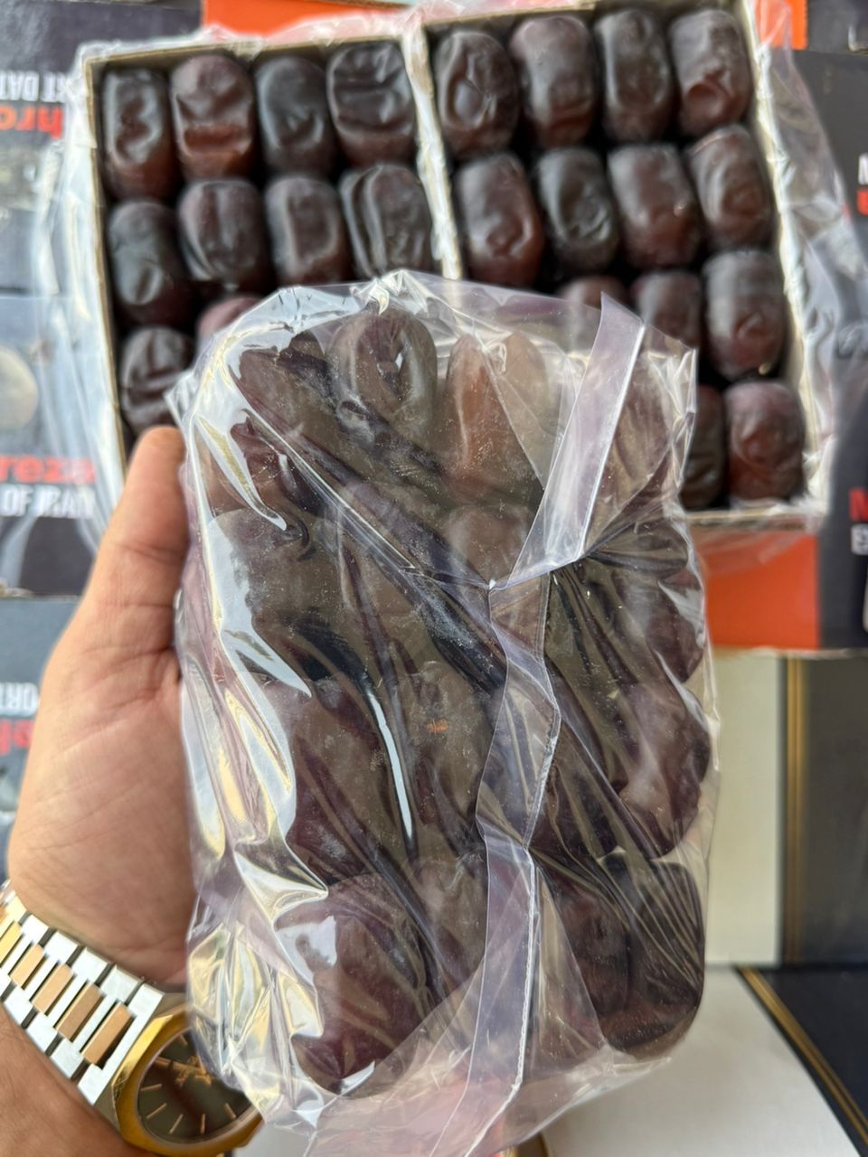 تصویر 2 از خرید و فروش عمده خرما مضافتی + صادراتی