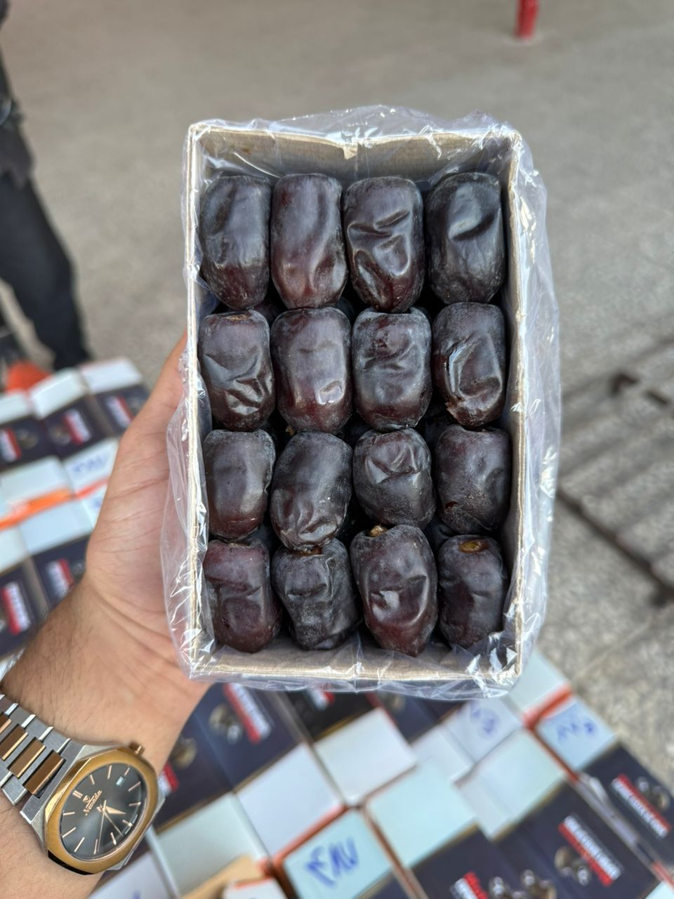 تصویر 1 از خرید و فروش عمده خرما مضافتی + صادراتی