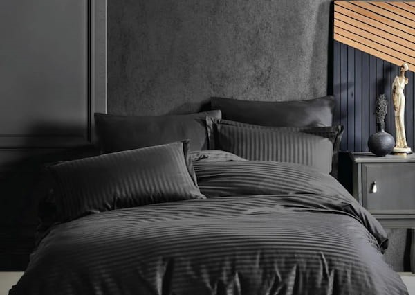 رو تختی مشکی دو نفره با دوخت محکم