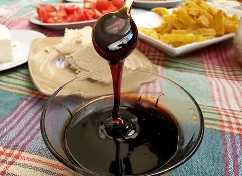 تصویر 3 از شیره خرما صادراتی با کیفیت پایدار و بسته بندی استانداری