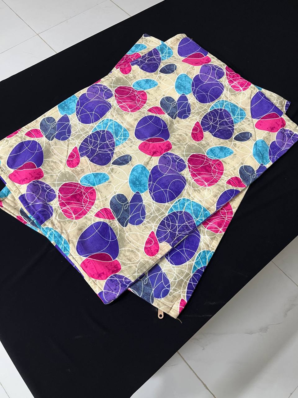 پخش عمده و تامین مستقیم روبالشتی مخمل گلدار دورو