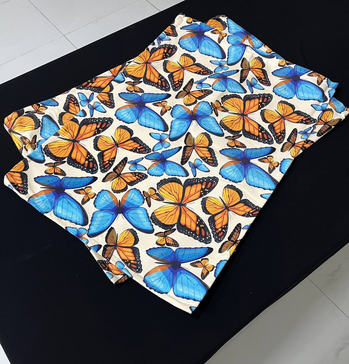 تصویر 2 از پخش عمده و تامین مستقیم روبالشتی مخمل گلدار دورو