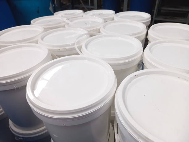 تصویر 2 از سطل پلاستیکی صنعتی با درب پلمپ‌ دار برای ایمنی بیشتر