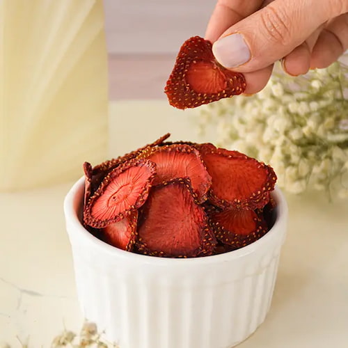 قیمت توت فرنگی خشک