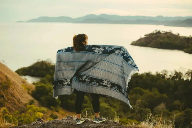 تصویر 2 از پتو مسافرتی عمده نرم و سبک