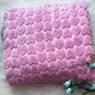 تصویر 1 از پتو مسافرتی صورتی قلبی رنگ ملایم