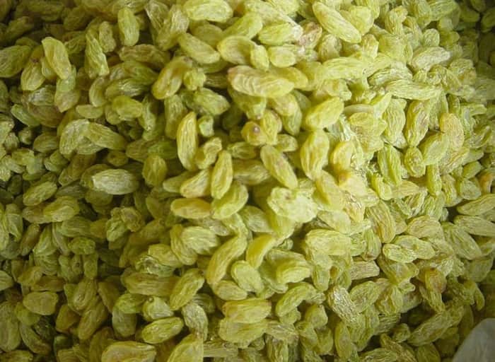 تصویر 1 از کشمش سبز ارگانیک اعلا با طعمی طبیعی و شیرین مناسب انواع آجیل