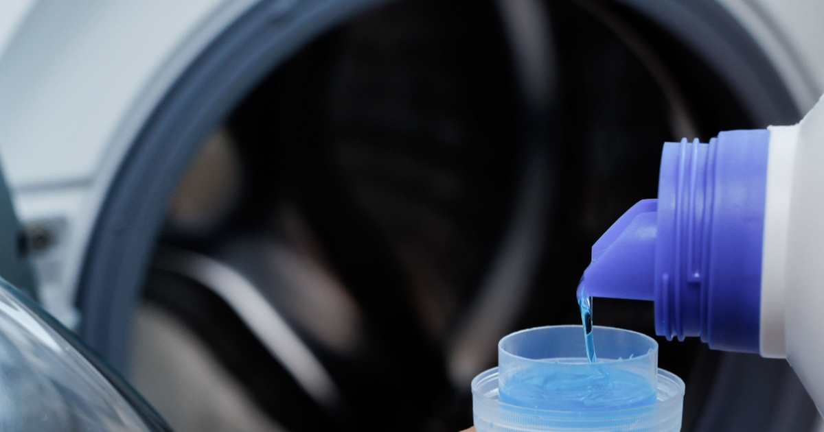 تصویر 2 از مایع لباسشویی با رایحه گل رز و تمیزکنندگی مؤثر