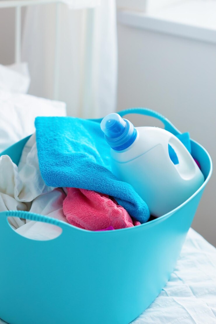 تصویر 1 از مایع لباسشویی با رایحه اسطوخودوس و فرمول ملایم برای مراقبت از پارچه