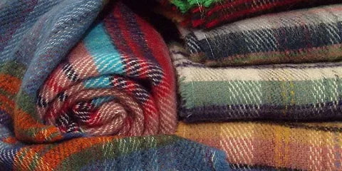 تصویر 4 از پتو مسافرتی شطرنجی چهارخانه کلاسیک