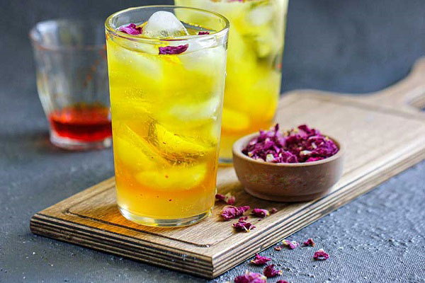 تصویر 1 از فروش عمده شربت گلاب زعفران شیراز