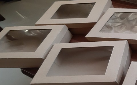 تصویر 3 از جعبه شیرینی طلقی برای شیرینی و کلوچه